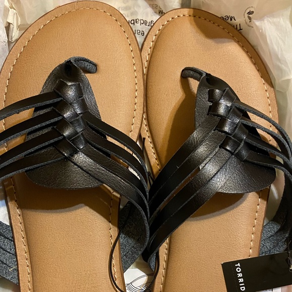 Torrid Braided Flip flops - Picture 7 of 8